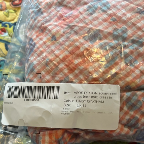 ASOS Design square neck, cross back maxi dress in gingham - Picture 8 of 12